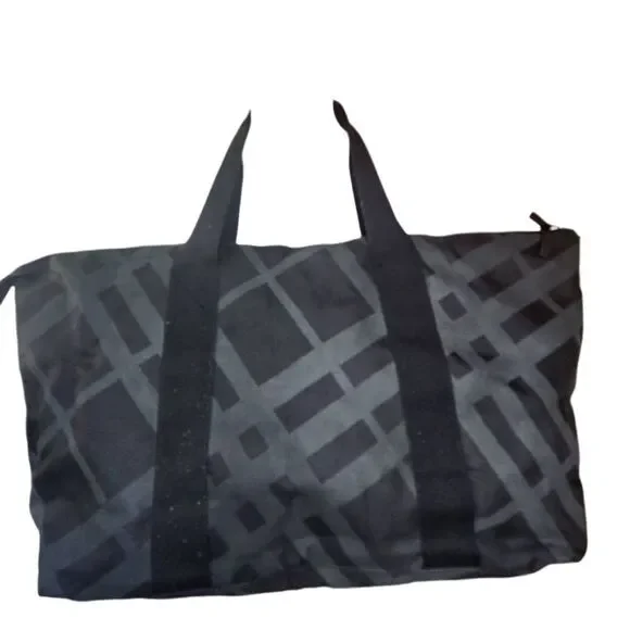 Burberry Fragrances Gray & Black Duffle Tote Weekender Bag